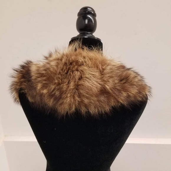 Real Fur Collar - Picture 2 of 4